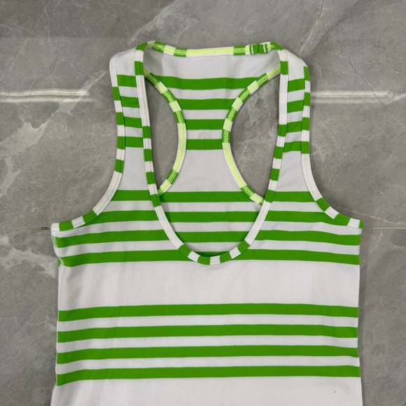 Women’s Lululemon Cool Racerback Striped Tank Top Ocean Stripe Frond Size 2 - Picture 4 of 16